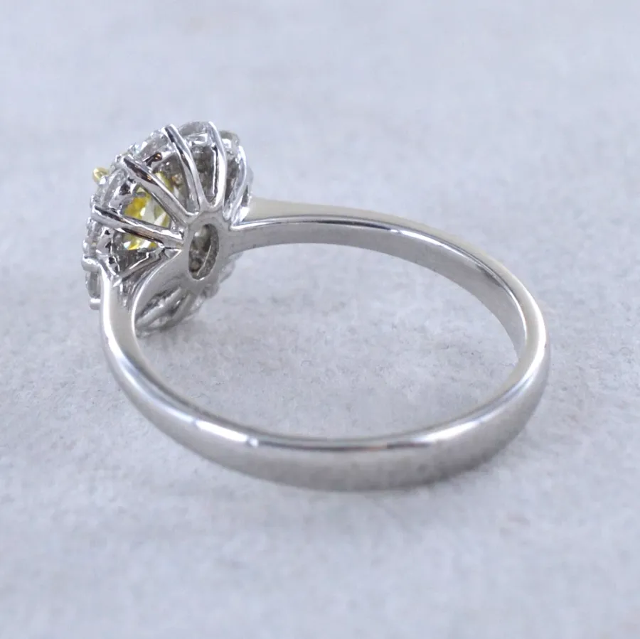 obrazek 7 Włoski pierścionek z fantazyjnym żółtym owalnym diamentem