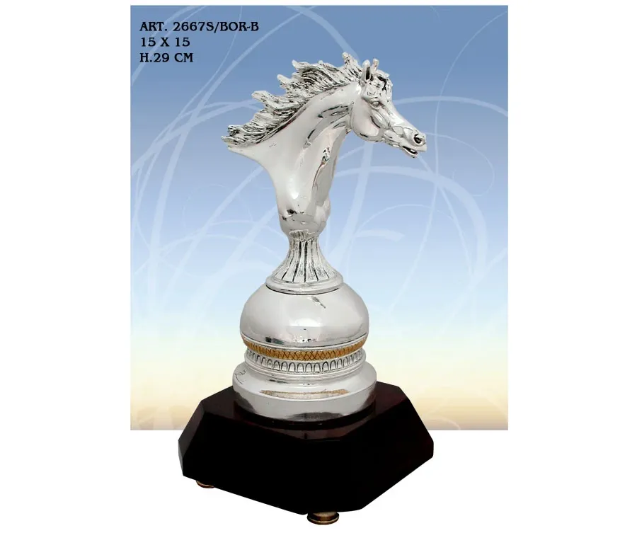 obrazek 1 Wyjątkowa figura dumnego konia