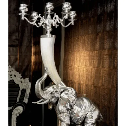 Picture A charming candle holder for 5 candles with antlers