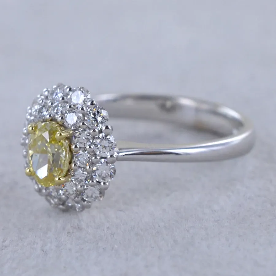 obrazek 6 Włoski pierścionek z fantazyjnym żółtym owalnym diamentem