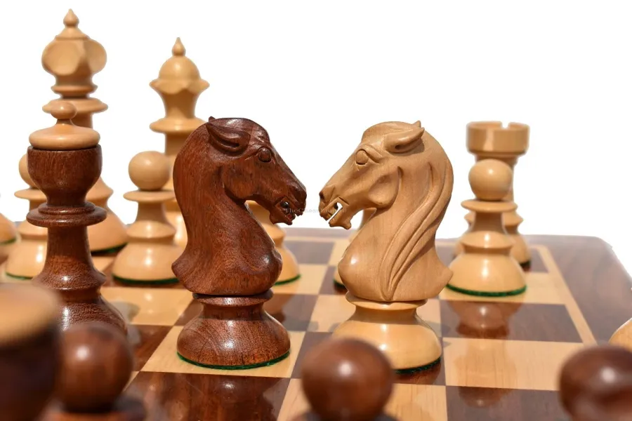 obrazek 5 Gustowny zestaw dla miłośników szachów - The Chess Empire