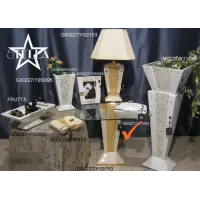 Zdjęcie Luksusowy beżowy ceramiczny stolik do salonu