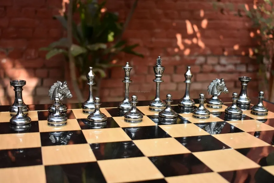 obrazek 6 Piękne mosiężne pionki idealne dla miłośników szachów - The Chess Empire