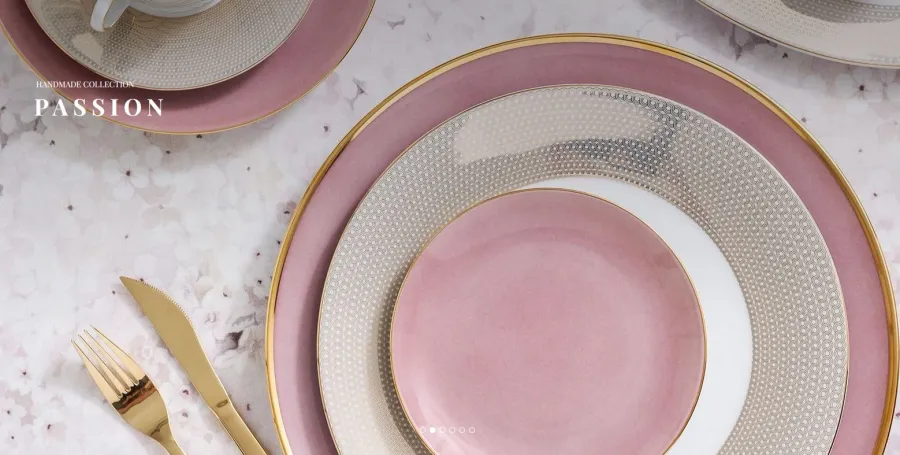 obrazek 2 Ręcznie wykonany talerz z porcelany na chleb 16 cm