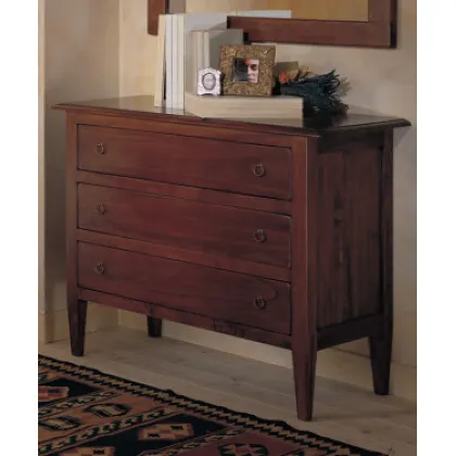 Zdjęcie Elegancka włoska komoda z trzema szufladami i nóżkami z kolcami wykonana z litego drewna