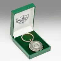 Picture Elegant keychain with a trinity knot decoration made of pewter