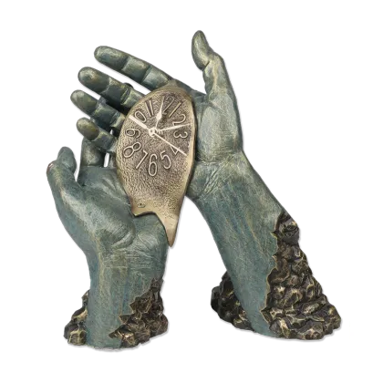 Zdjęcie Oryginalna dekoracja biurkowa - zegar w dłoniach