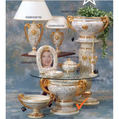 Zdjęcie Gustowny ceramiczny stolik