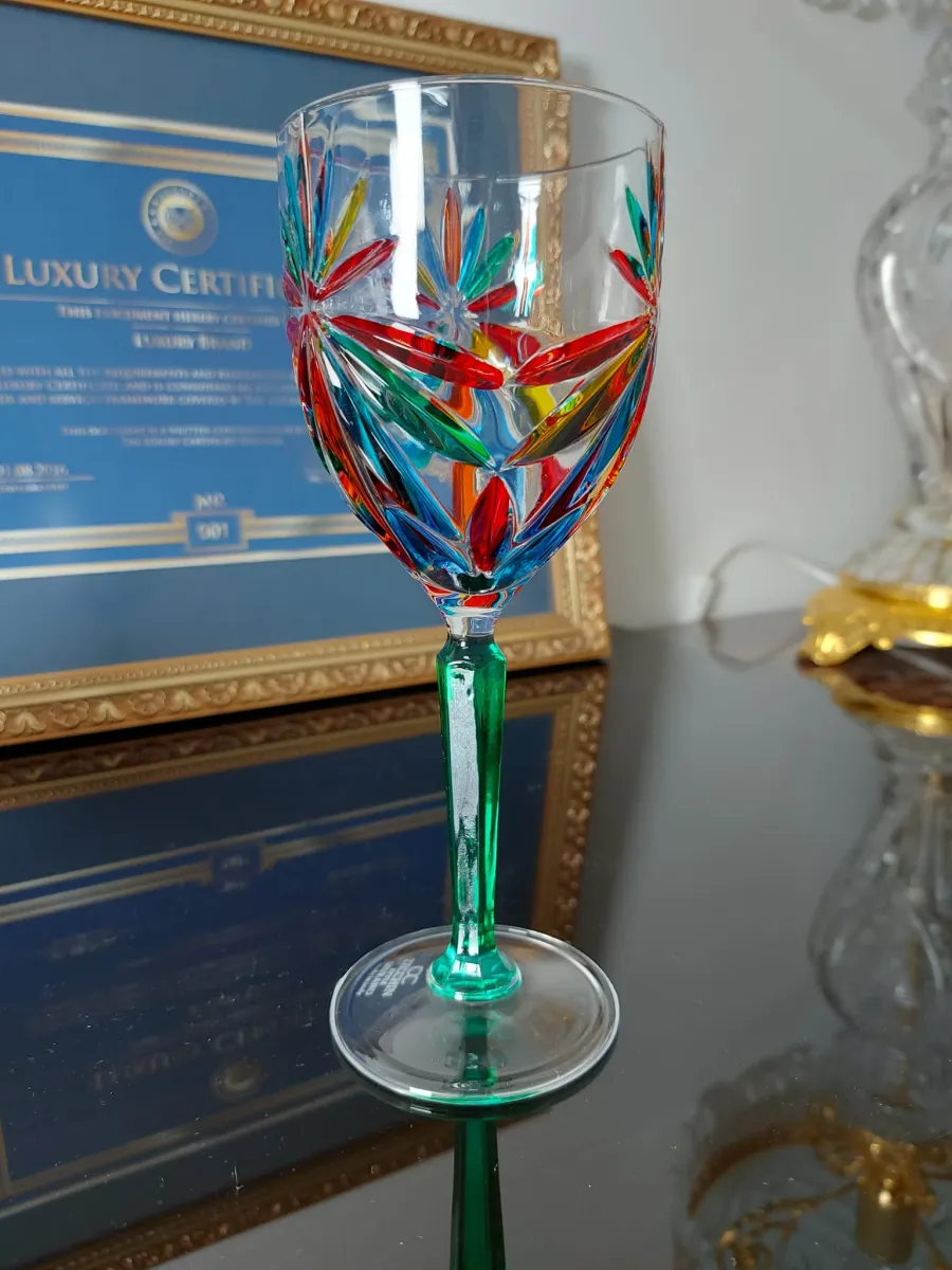 obrazek 3 Piękny komplet 6 kieliszków do wina wykonany ze szkła murano (230 ml)