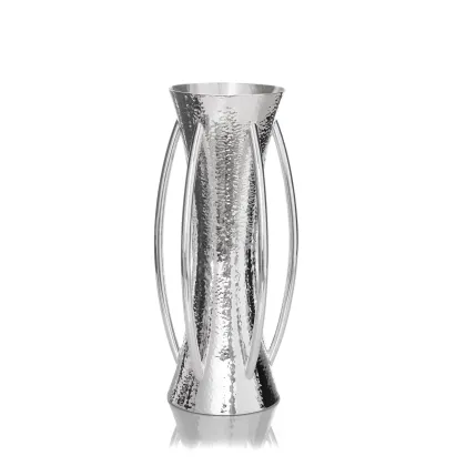 Picture A unique Italian silver-plated vase with an original shape - Pampaloni