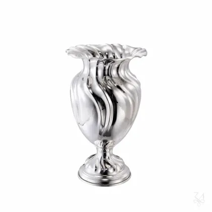 Picture Elegant silver vase in baroque style - Zaramella Argenti