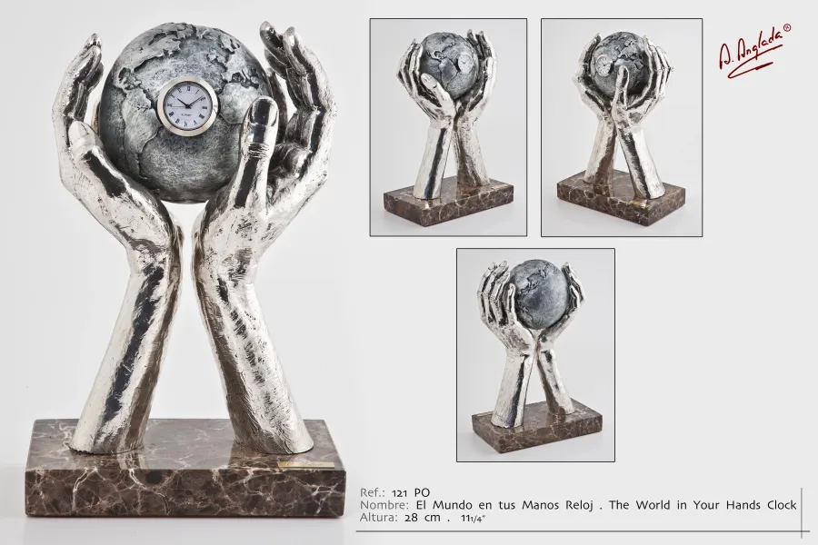 picture 1 Unique sculpture with a clock – globe in hands!
