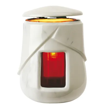 Zdjęcie Piękna porcelanowa lampa świecowa - wykończenie z marmuru