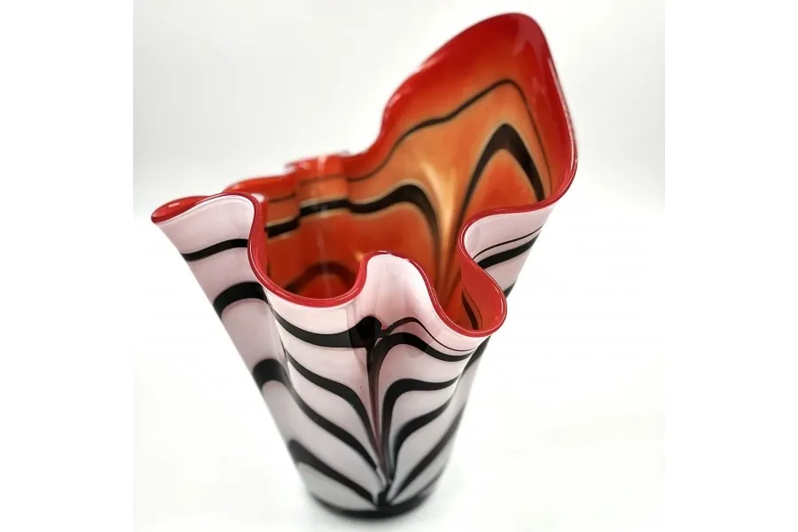 obrazek 1 Luksusowy wazon w paski zebry - idealna ozdoba do salonu