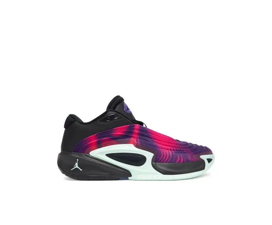 obrazek 1 Nike Buty do koszykówki Luka 3 HQ4255 Fioletowy