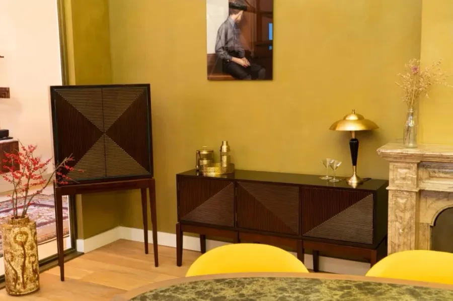 obrazek 3 Fantastyczny barek salonowy z drewna w stylu art-deco