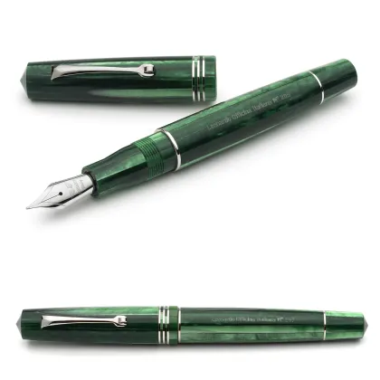 Picture A tasteful Leonardo fountain pen made of