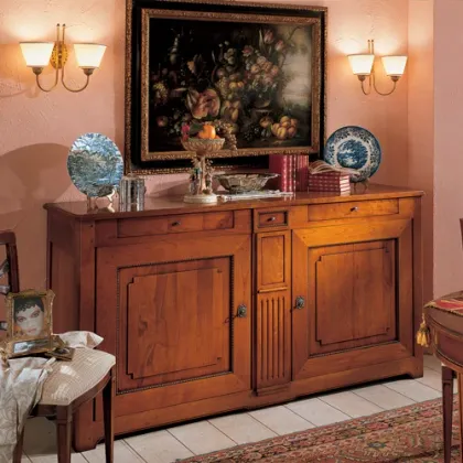 Zdjęcie Antyczny elegancki kredens z drewna litego