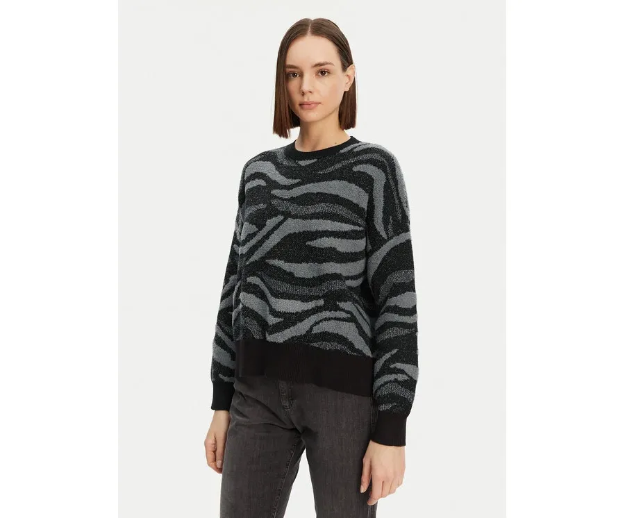 obrazek 1 Desigual Sweter Winnipeg 24WWJF20 Czarny Regular Fit