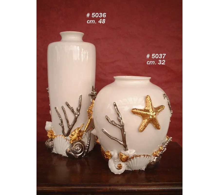 picture 1 Exquisite vases