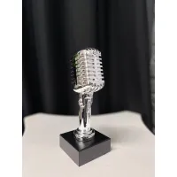 Zdjęcie Statuetka z mikrofonem