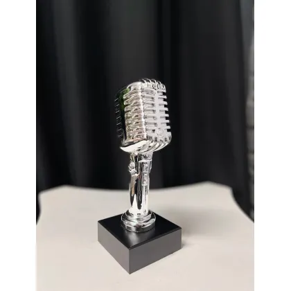 Zdjęcie Statuetka z mikrofonem