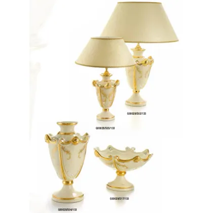 Zdjęcie Beżowa lampa ceramiczna ze złoceniami z Italii