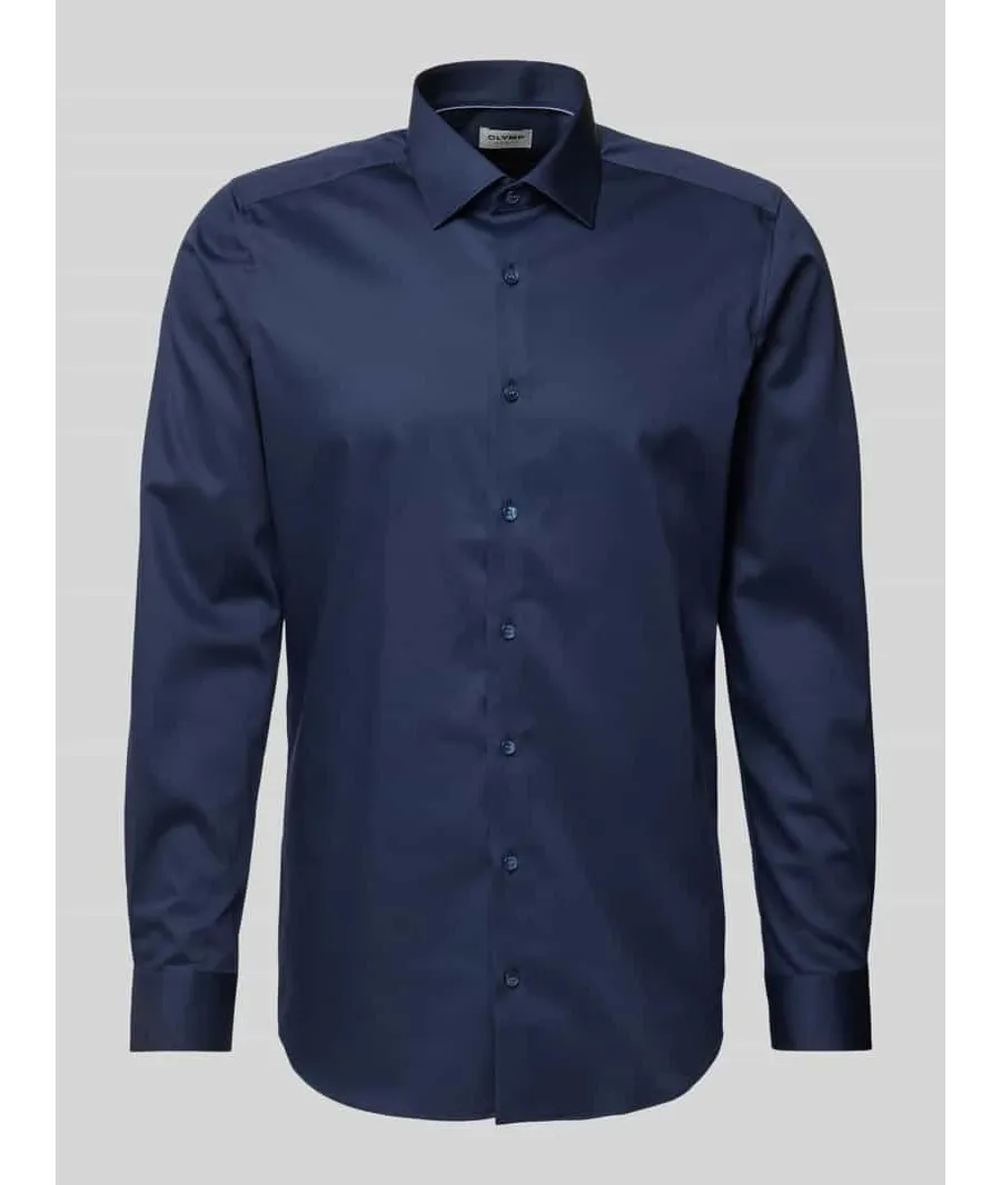 obrazek 1 Koszula biznesowa o kroju slim fit z kołnierzykiem typu kent