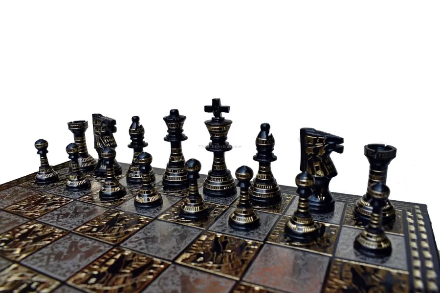 obrazek 5 Prestiżowy komplet szachowy sporządzony z mosiądzu - The Chess Empire