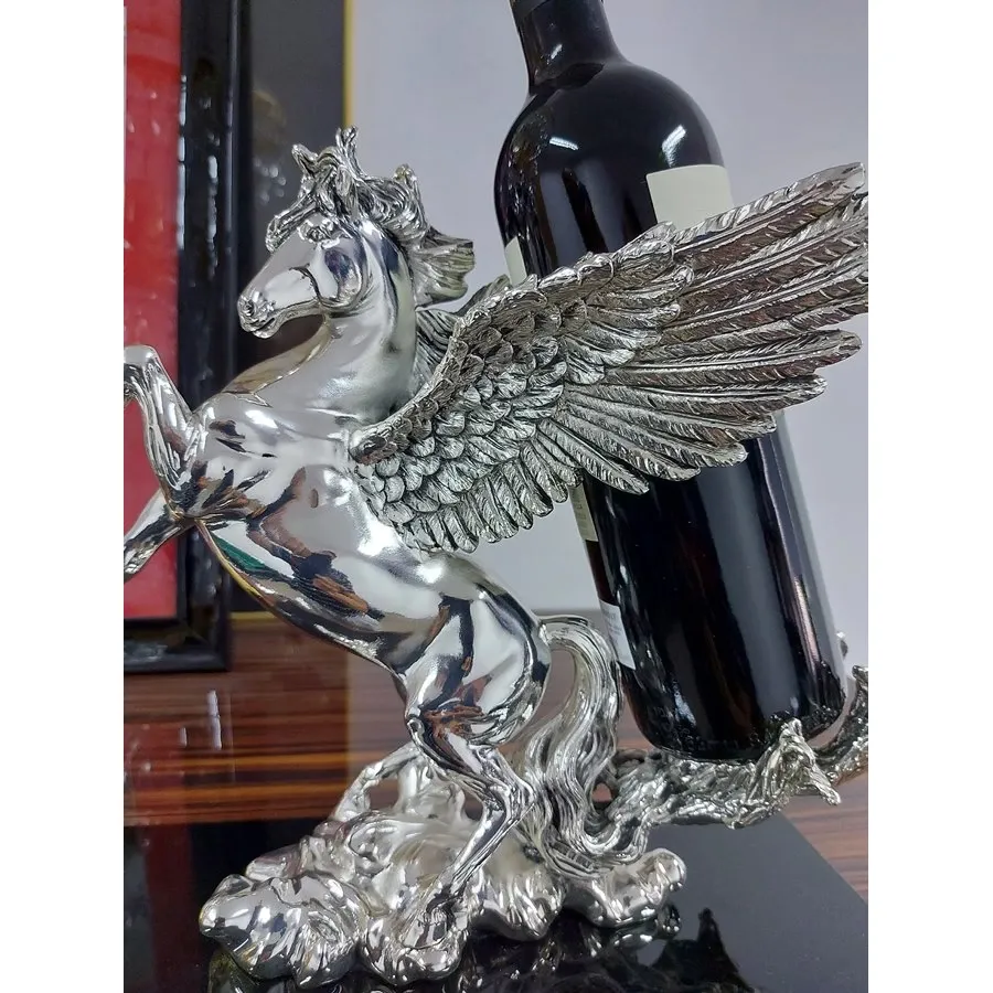 obrazek 2 Figura skrzydlatego konia - podstawka na wino - ArtBe