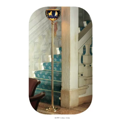 Zdjęcie Lampa podłogowa z rzeźbionym kryształowym kubkiem z dekoracjami z konikami – Il Paralume Marina