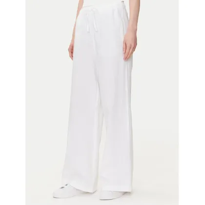 Zdjęcie Mustang Spodnie materiałowe Tuscaloosa 1016583 Biały Wide Fit