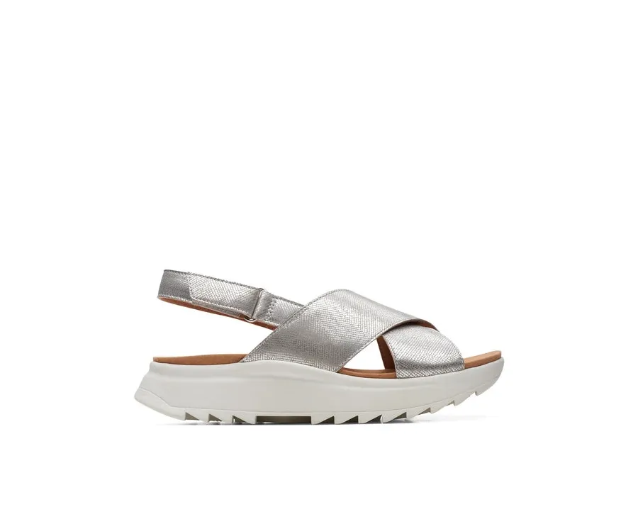 obrazek 1 Clarks Sandały DashLite Wish 26171951 Srebrny