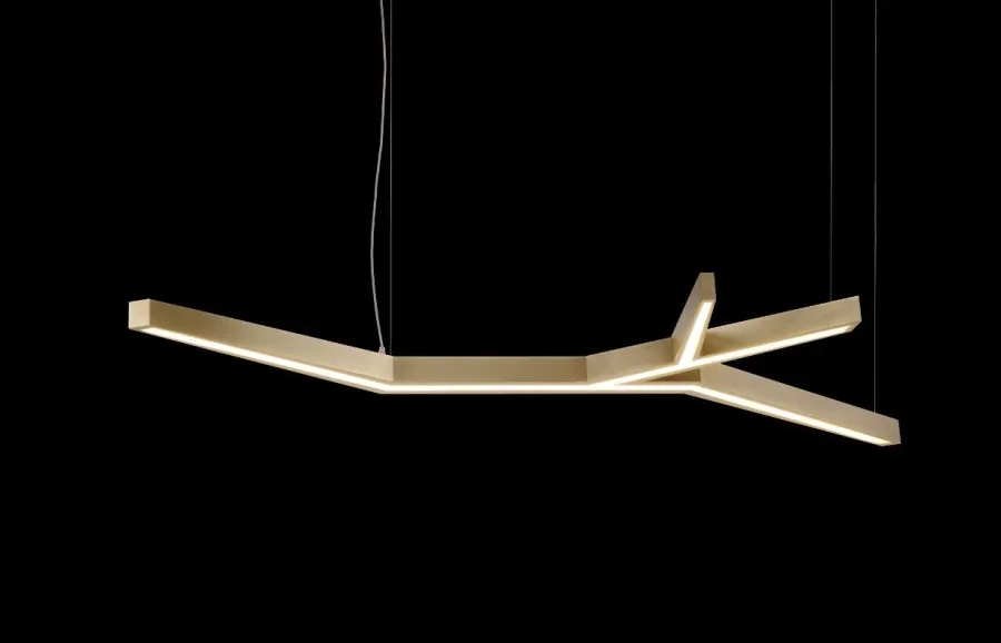 obrazek 3 Piękna włoska lampa sufitowa ze szczotkowanego miękkiego złota z oświetleniem LED i białym dyfuzorem – Il Paralume Marina