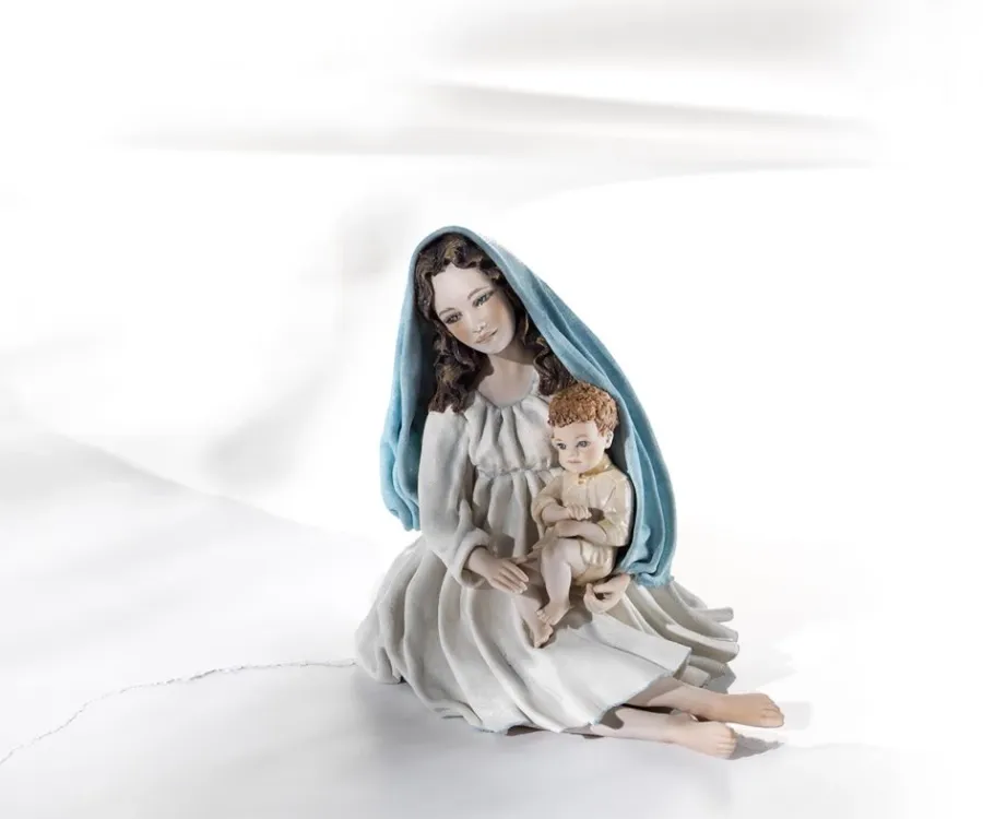obrazek 1 Porcelanowa figurka Marii trzymająca dzieciątko - Sibania