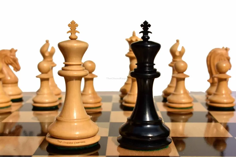 obrazek 13 Wytworny komplet St Joseph do gry w szachy - The Chess Empire
