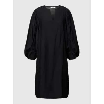 Zdjęcie Sukienka o długości do kolan z bufiastymi rękawami model ‘STRUCTURIA’