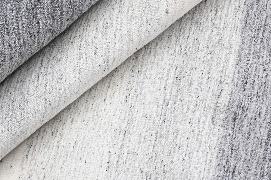 picture 3 Elegant gray shaded rug - ARC DE SANT GRAY 7002