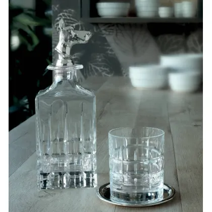 Zdjęcie Urokliwa kryształowa karafka z dwiema szklankami i talerzykami