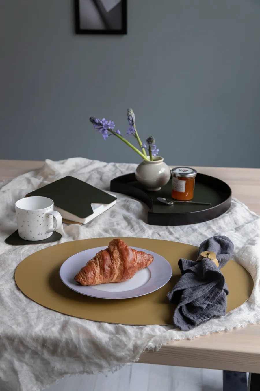 obrazek 4 Owalna skórzana podkładka na stół 47,5x35 cm wykonana z naturalnej skóry