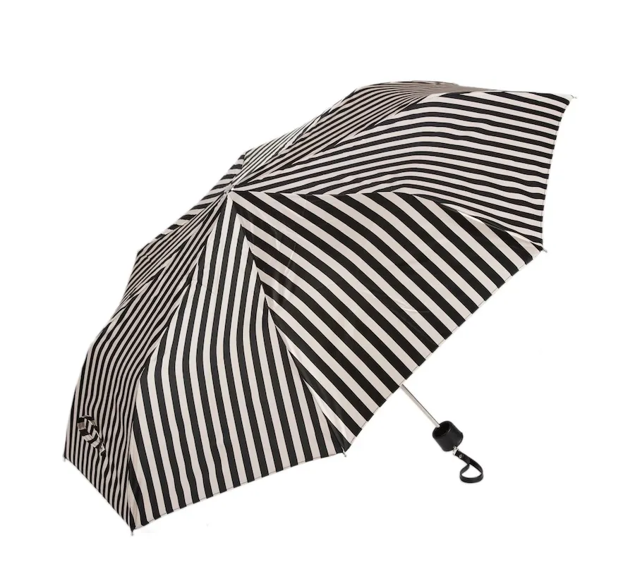 obrazek 6 Stylowy parasol damski w czarno białe paski ze skórzaną rączką - Pasotti