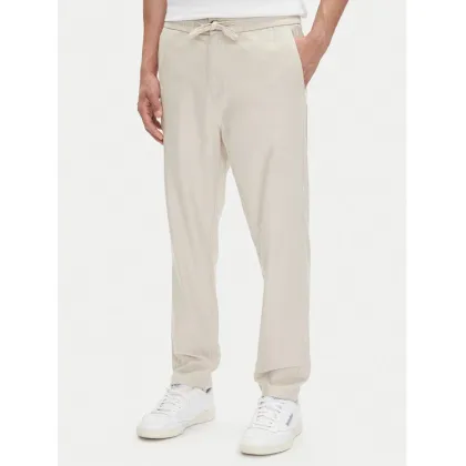 Zdjęcie Mustang Spodnie materiałowe Milano 1016330 Biały Tapered Fit