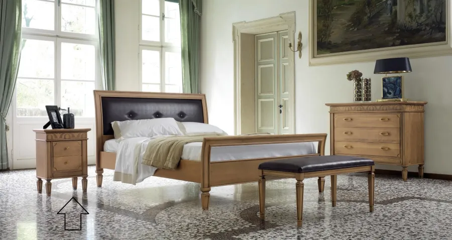 picture 2 Italian classic bedside table for unique interiors - Cantiero