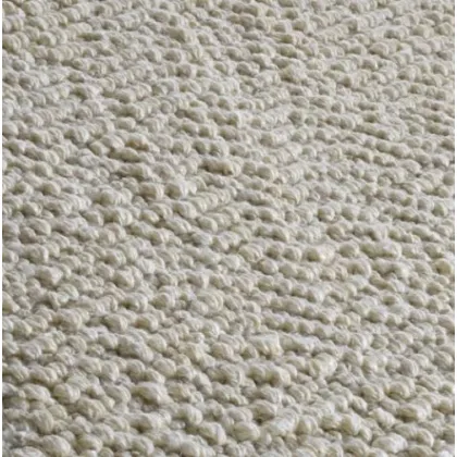 Picture A charming handmade linen carpet for any interior