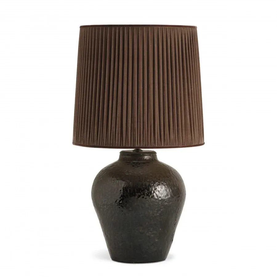 obrazek 2 Minimalistyczna lampka stołowa projektu Porta Romana