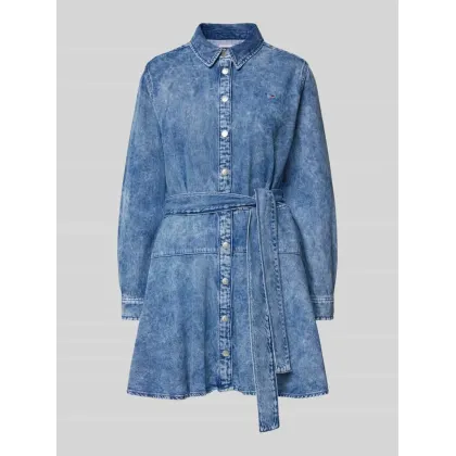 Zdjęcie Sukienka jeansowa z wiązanym paskiem