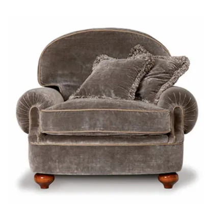 Zdjęcie Niesamowity fotel włoski w komplecie z dwoma poduszkami