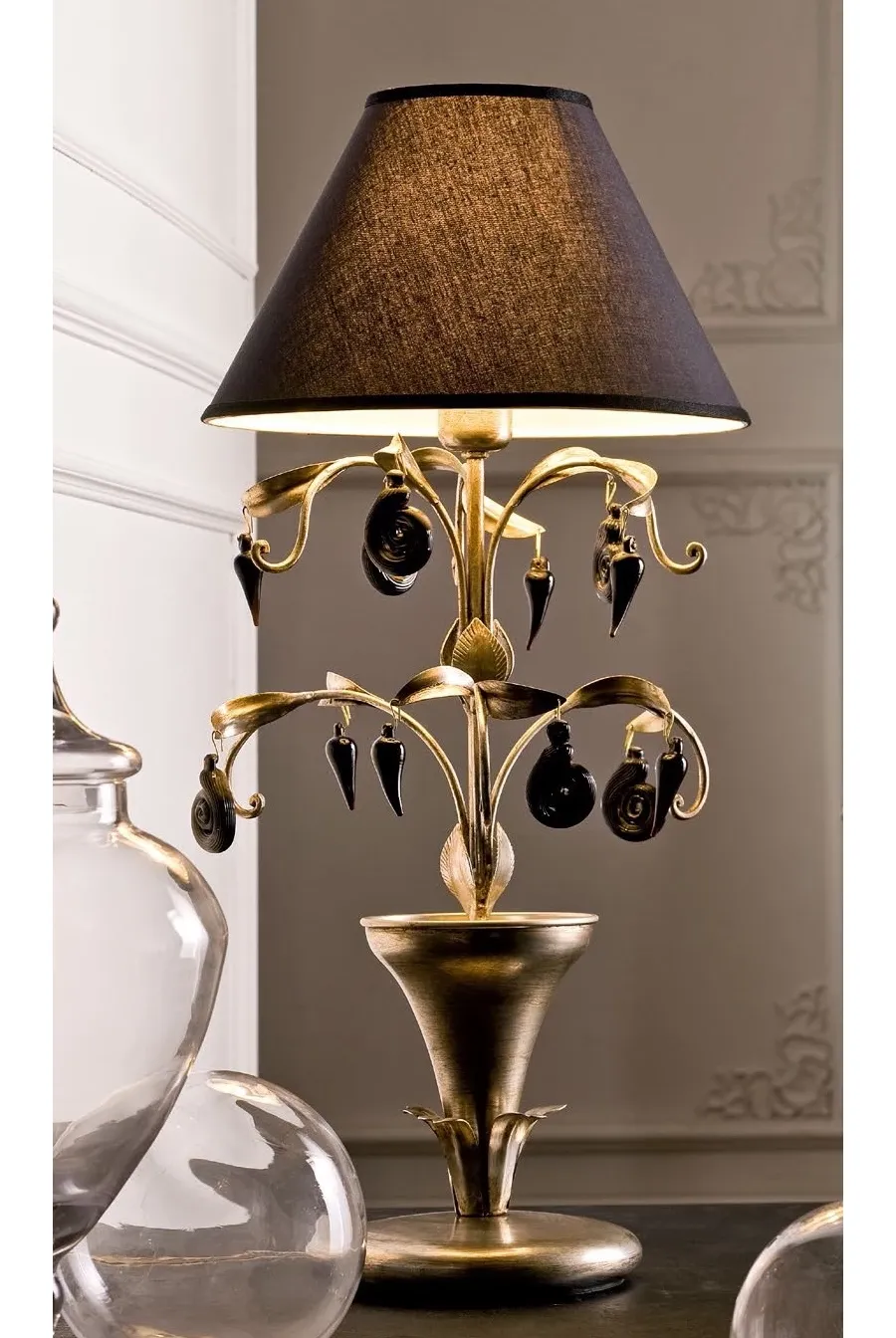 obrazek 1 Stylowa lampa na komodę do salonu - Euro Lamp Art
