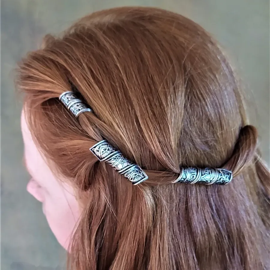 obrazek 1 Irlandzkie koraliki do włosów / brody z cyny z celtyckim wzorem