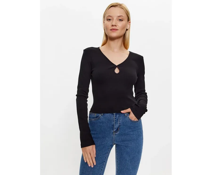 obrazek 1 Noisy May Bluzka Maya 27026248 Czarny Slim Fit